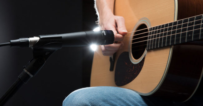 Mic cho guitar thùng